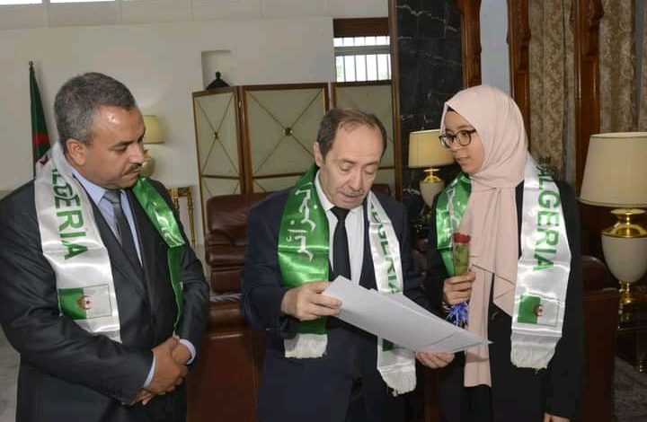 وزير-التربية-الوطنية-يكرم-الفائزين
