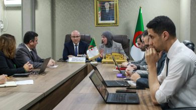ترأس وزير التجارة الداخلية وضبط السوق الوطنية، السيد "الطيب زيتوني"، رفقة الوزيرة المحافظة السامية للرقمنة، السيدة "مريم بن مولود"، أول أمس اجتماعا خصص لعرض رقمنة القطاع.
