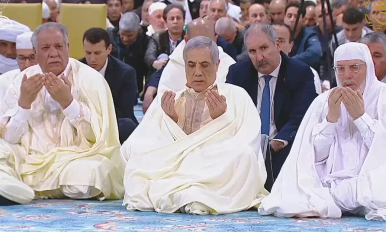تكريم الفائزين الأوائل بالمسابقة الوطنية لحفظ القرآن الكريم وتجويده وتفسيره