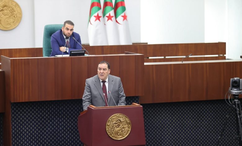 حول البرامج الرمضانية، وزير الاتصال يشدد على