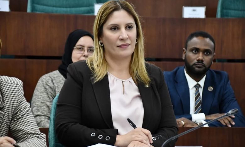 وزيرة البيئة وجودة الحياة، نجيبة جيلالي، تؤكد: اعتماد الفرز الانتقائي والاقتصاد الدائري في تسيير النفايات
