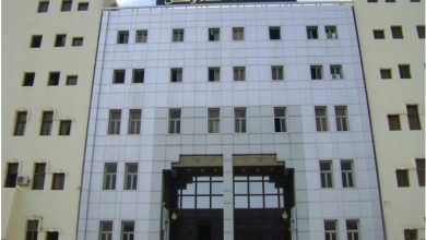 كشف وكيل الجمهورية لدى محكمة فلاوسن بوهران أمس خلال الندوة الصحفية حول تداعيات مقتل طفل "ع. د" القاطن بحي البركي منذ أيام والتنكيل بجثته وإلقائها وسط مفرغة الكرمة بوهران