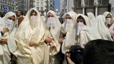 الجزائريات تحتفلن بعيدهن العالمي