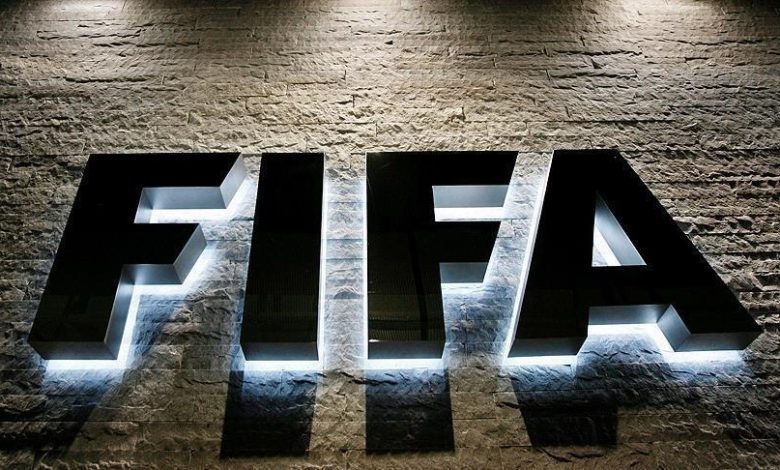 "الفيفا" يشيد بـنجم "الخضر" في تصفيات كأس العالم