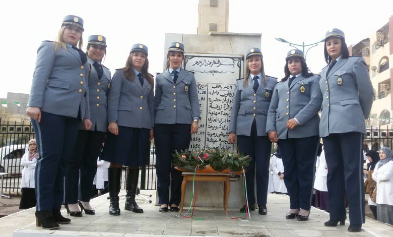 دور المرأة الجمركية