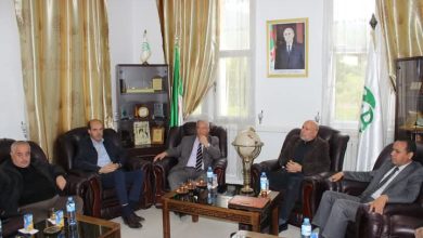 ضمن جلسة عمل وتحضيرا لإبرام اتفاقية تعاون بين الطرفين جامعة البليدة1 تستقبل إطارات من المدرسة الوطنية العليا للعلوم الإسلامية