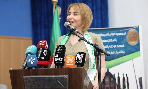 المجتمع المدني "ركيزة أساسية في مسار بناء الجزائر الجديدة"