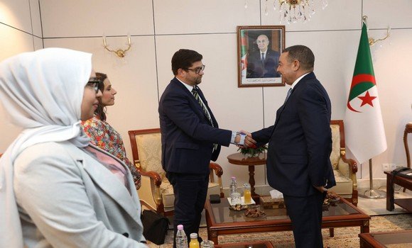 السيد "سعيود" يبحث سبل تعزيز التعاون مع الاتحاد الدولي