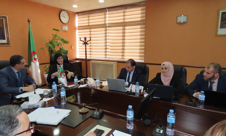 آيت مسعودان وبن مولود يشرفان على اجتماع تنسيقي