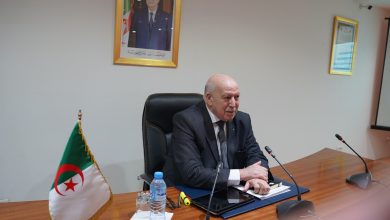 وزير الصناعة يحيى بشير