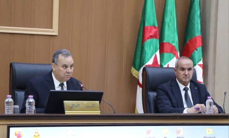 أول اجتماع لوالي وهران له بالجهاز التنفيذي