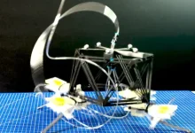 روبوتات تتحرك بالهواء دون إلكترونيات