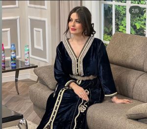 الفنانة "زولا"