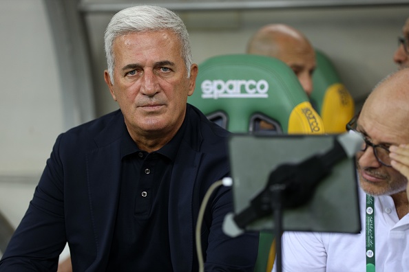 إصابة "غزالة" تمنح بلعيد مكانة أساسية في"الكان"