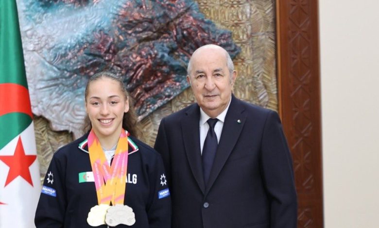 رئيس الجمهورية "عبد المجيد تبون" يستقبل البطلة "كيليا نمور"