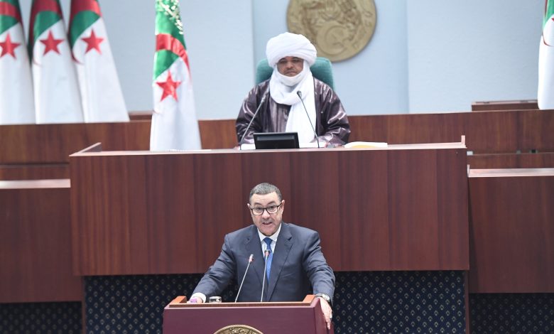 السعيد سعيود يعرض مشروع قانون المرور