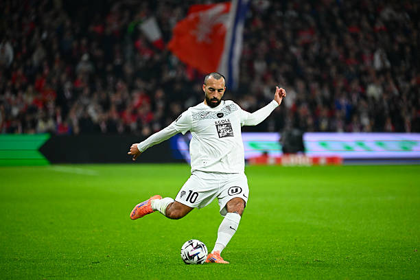 متوسط الميدان "حيماد عبدلي"