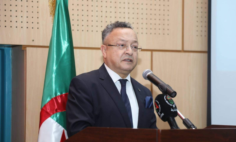 وزير التعليم العالي والبحث العلمي، السيد "كمال بداري"