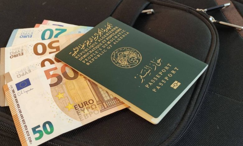 حق الصرف للسفر إلى الخارج