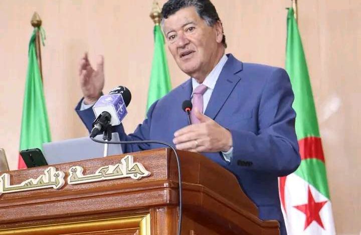 البروفيسور "إلياس آدم زرهوني"