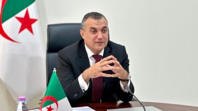 وزير البريد يؤكد مواكبته لديناميكية التحول الرقمي