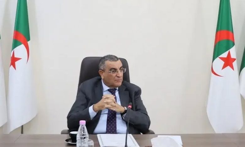 وزير الأشغال العمومية يترأس اجتماع عمل لمتابعة وضعية المشاريع المهيكلة