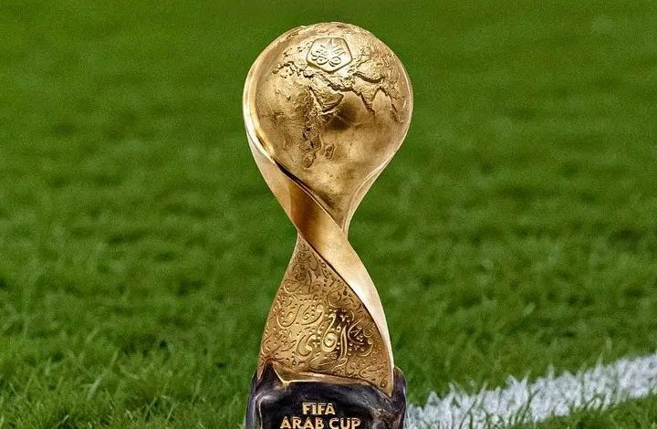 الجماهير الجزائرية تستعد لمعركة المدرجات في كأس العرب