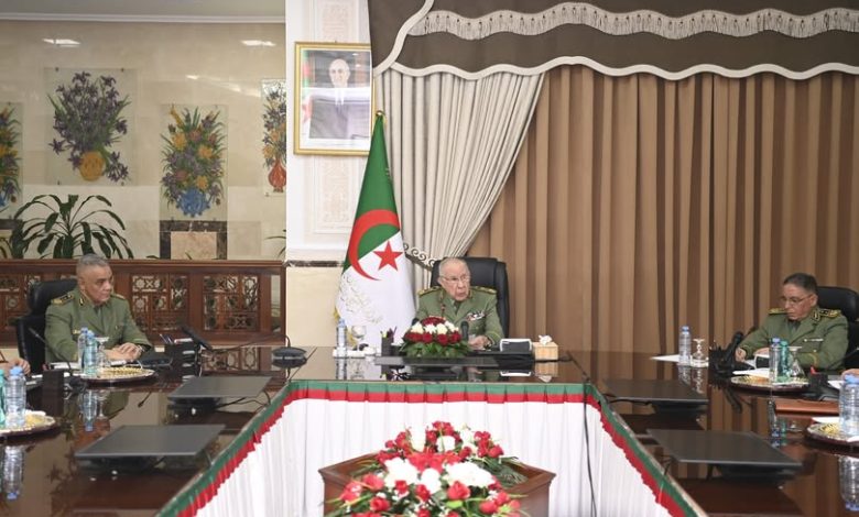 الفريق أول "شنقريحة" يشرف على تنصيب المدير المركزي لأمن الجيش