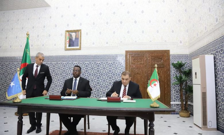 التوقيع على مذكرة تفاهم بين الجزائر والصومال