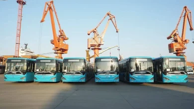 وزارة الدفاع تستلم دفعة جديدة من الحافلات