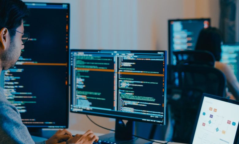 التحول نحو الرقمية يولد النمو وفرص عمل جديدة