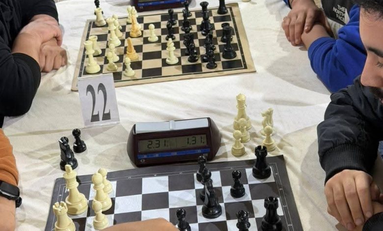 غباش نور الدين يتوج بالجائزة الأولى في الشطرنج السريع بوهران