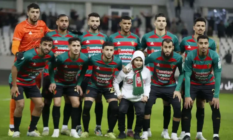 مولودية الجزائر تقترب من لقب البطولة بعد الفوز في الداربي