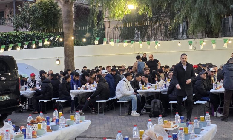  القنصلية الجزائرية ببرشلونة تفتح أبوابها للصائمين