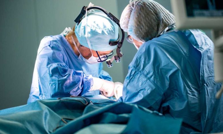 انطلاق الأيام الطبية الجراحية المتخصصة في جراحة المخ والأعصاب