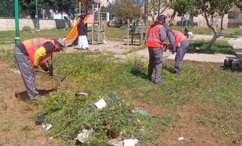حملات تنظيف وهران وتهيئة الأحياء قبل موسم الصيف