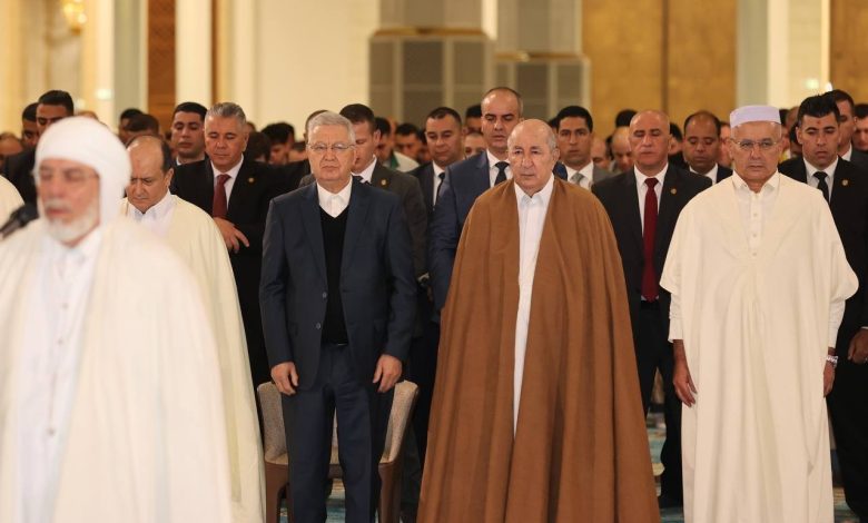 الرئيس عبد المجيد تبون يؤدي صلاة عيد الفطر في جامع الجزائر بحضور رسمي