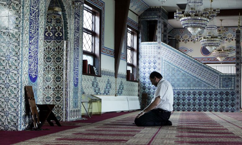 مسجد الخلفاء الراشدين بالسوقر