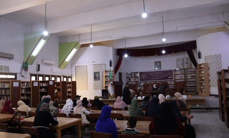 مكتبة جاك بارك بفرندة تحتفي بالكلمة والإبداع في جلسة أدبية مميزة