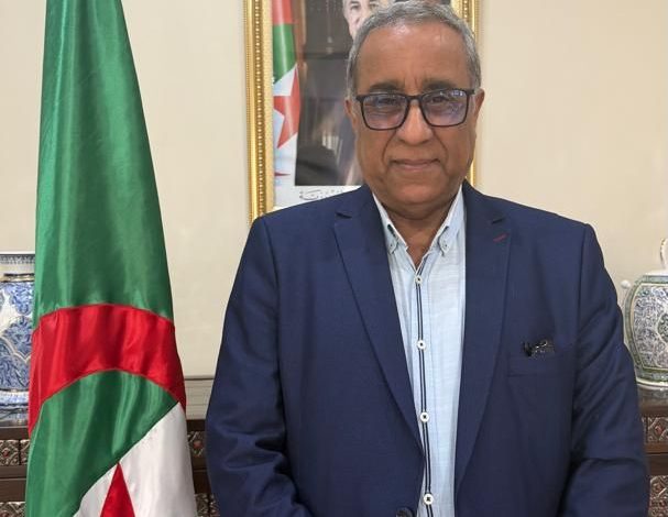 تعيين المخرج السينمائي العربي لكحل محافظا جديدا
