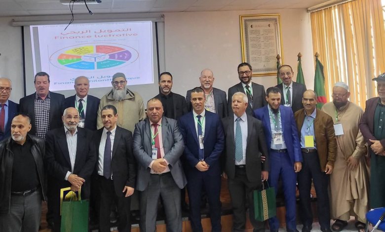 جامعة سيدي بلعباس تناقش أهمية البحث في مخارج اقتصادية بديلة