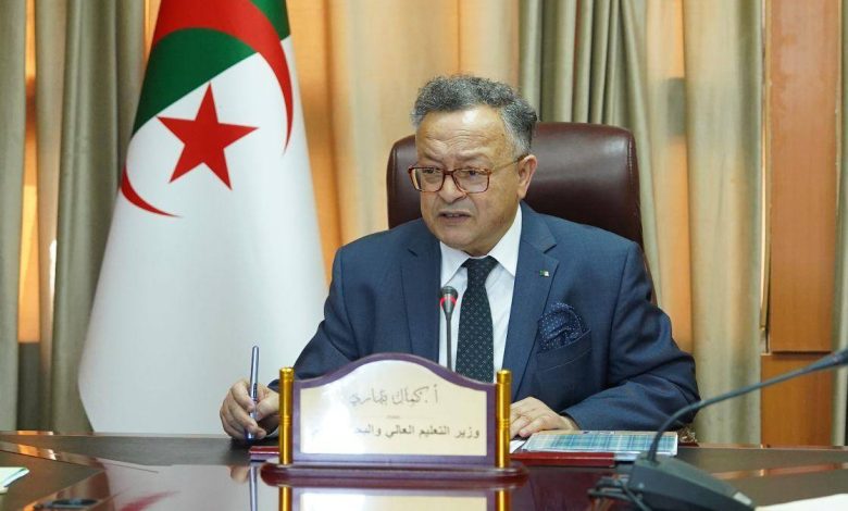 لإنجاح مشروعي "أدرس بالجزائر" و"المسرح الجامعي الإفريقي"