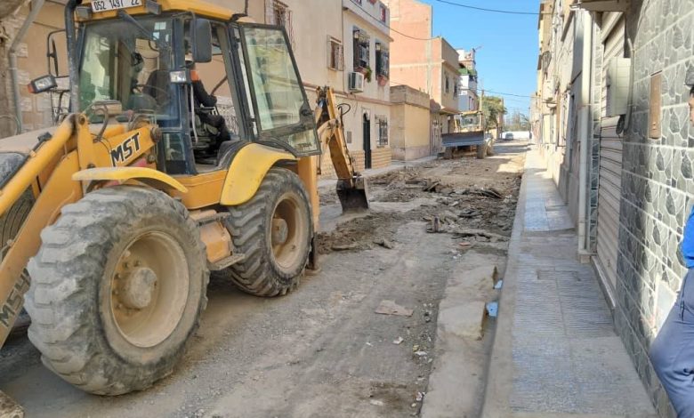 الانطلاق في أشغال تهيئة وتعبيد الطرقات بسيدي بلعباس