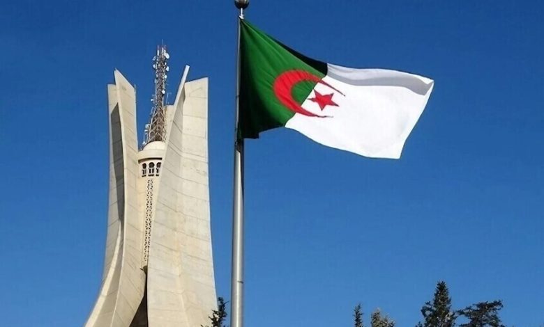 الجزائر نموذج في السيادة الوطنية حسب خبراء أمريكيين