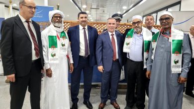 عودة أول فوج من الحجاج الجزائريين إلى أرض الوطن