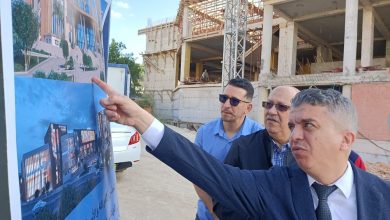 والي معسكر يعاين مشروع السوق الجواري الجديد