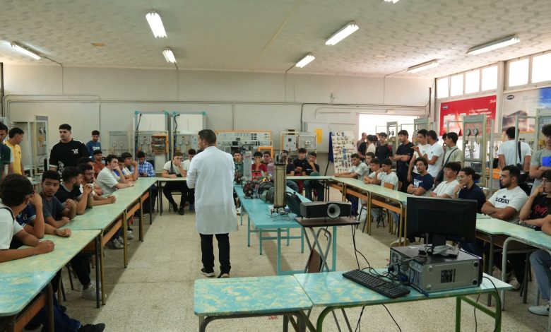 تواصل تكوين 1630 مستفيدا من منحة البطالة
