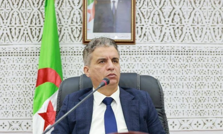 معسكر