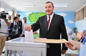 وزير الداخلية والجماعات المحلية والنقل